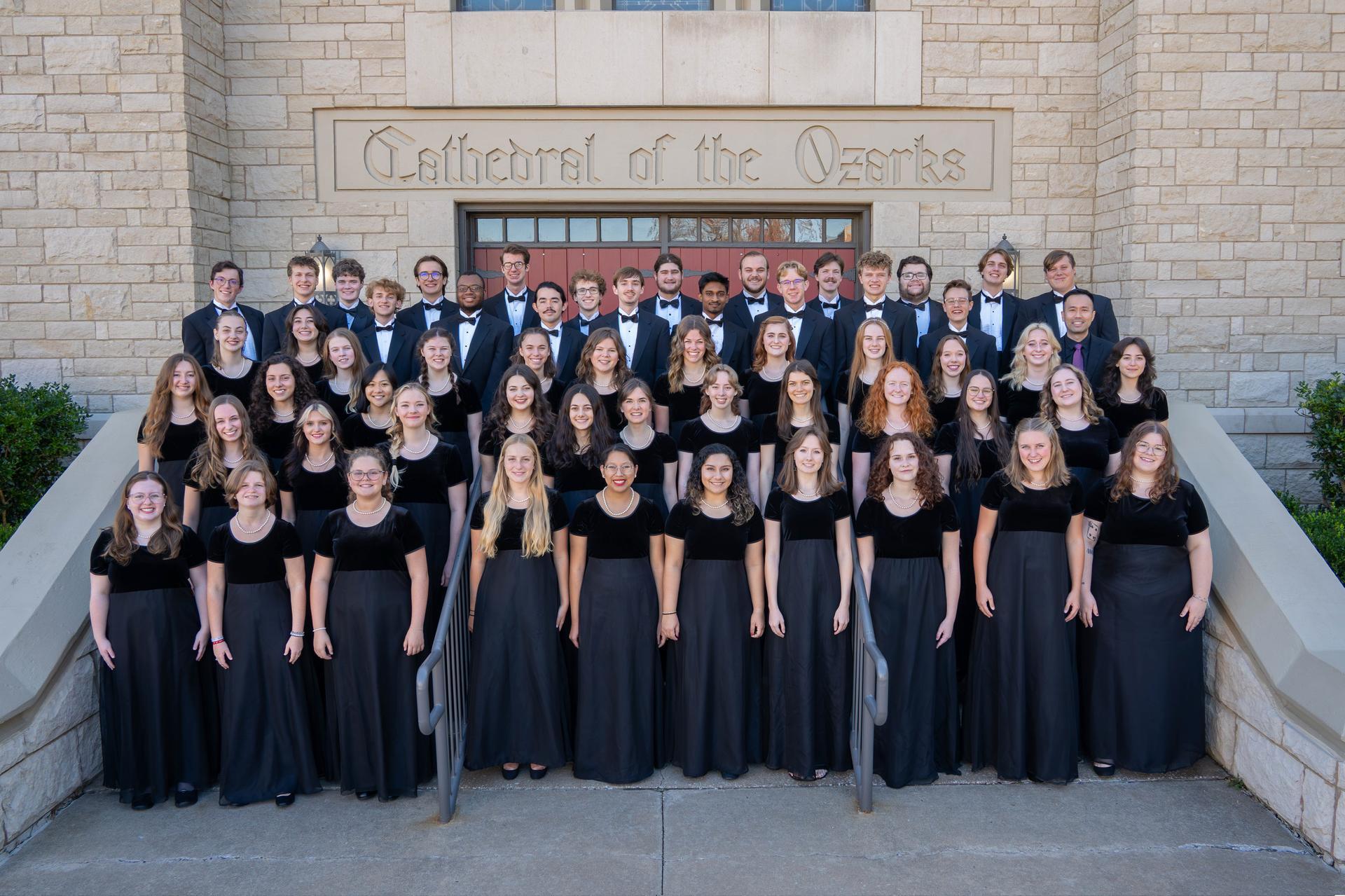 JBU Invites the Community to 83rd Annual Candlelight Service